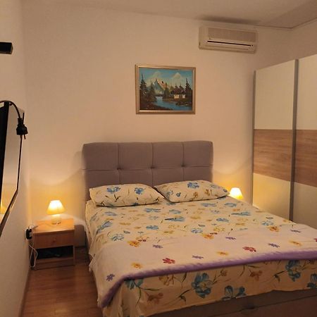 Studio Apartments Marica Brodarica  Esterno foto